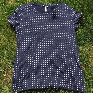 Navy and cream Banana Republic short sleeve shirt